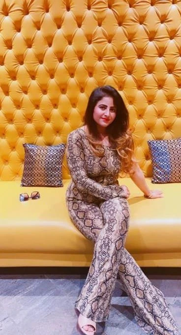 Juni Lucknow escorts for discreet services, Lucknow